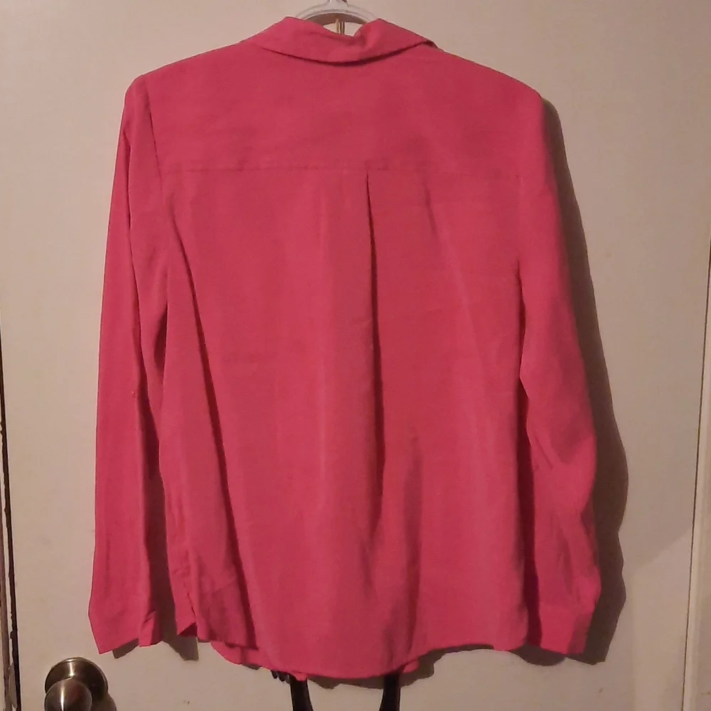 Pink blouse - Picture 3 of 3
